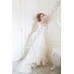Кокетливое свадебное платье из шифона с многоуровневой юбкой